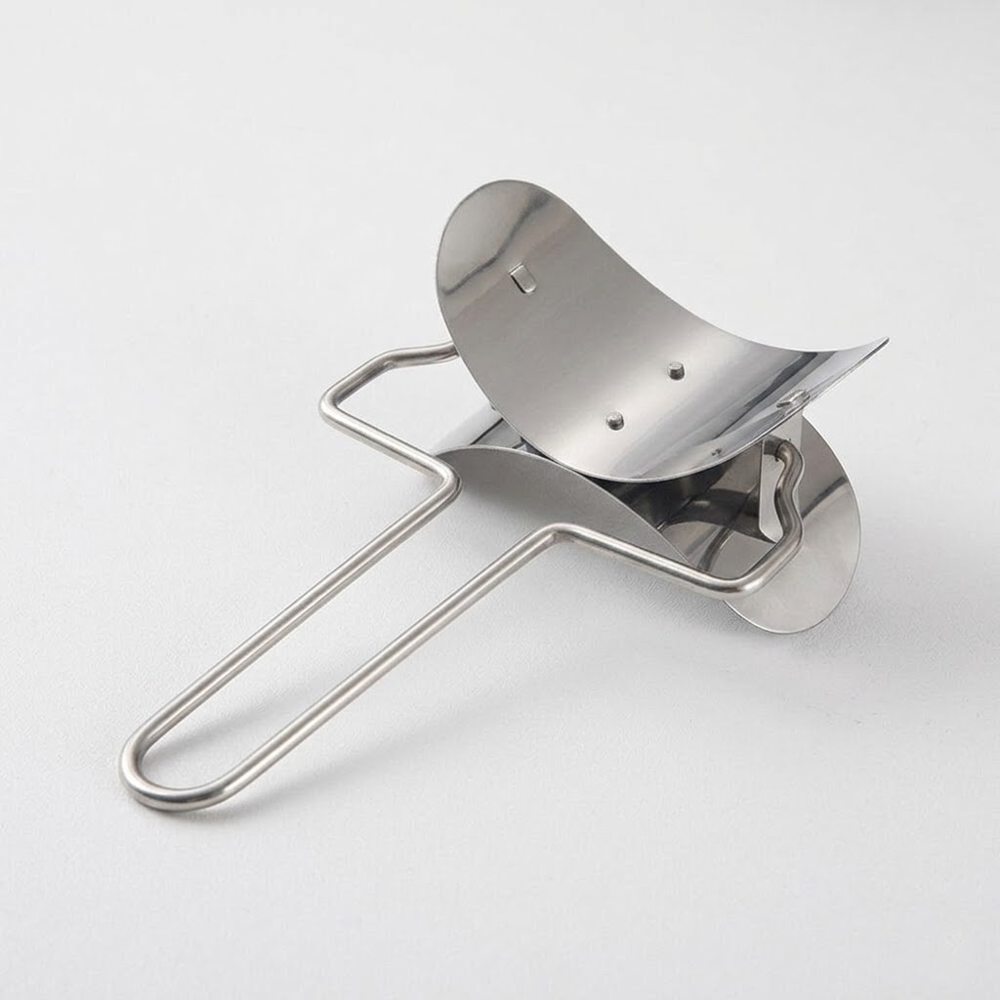 HandyFidgetGround™ RollCut Stainless Pastry Cutter