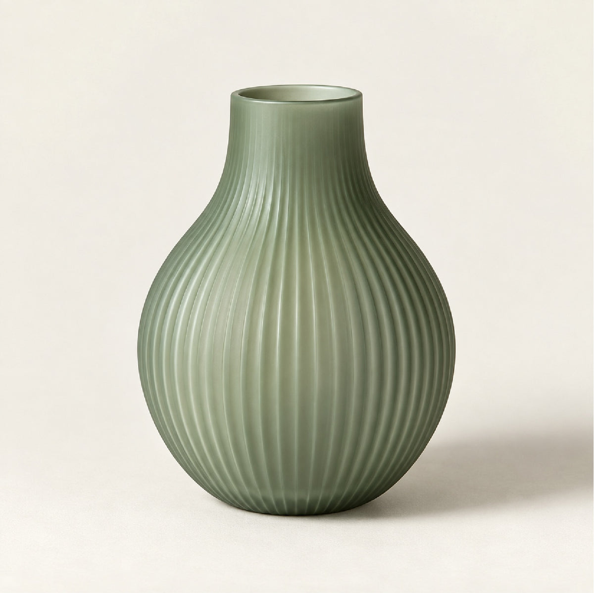 HiFiveGo™ GentleGreen Fluted Glass Round Table Vase