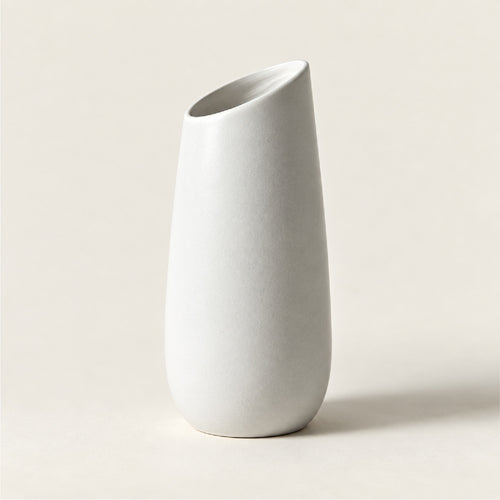 HiFiveGo™ PureWhite Slope Curved Ceramic Flower Vase