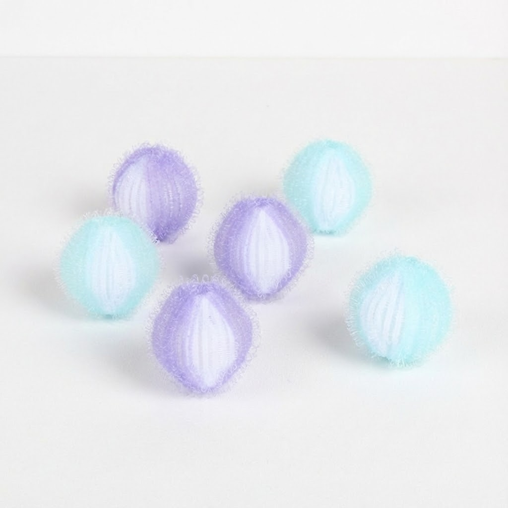 👍 HandyFidgetGround™ FurLift Pet Hair Remover Cleaning Balls